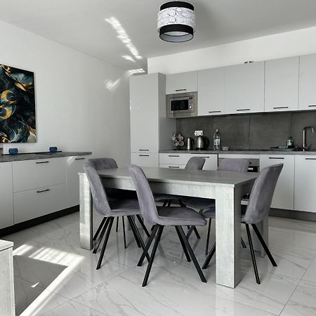 Exceptional 3-Bedroom Apartment, Sliema - Tigne Point! מראה חיצוני תמונה
