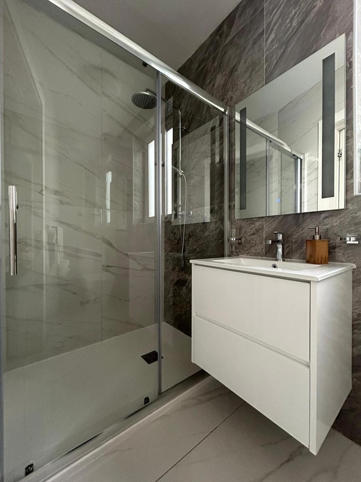 Exceptional 3-Bedroom Apartment, Sliema - Tigne Point! מראה חיצוני תמונה