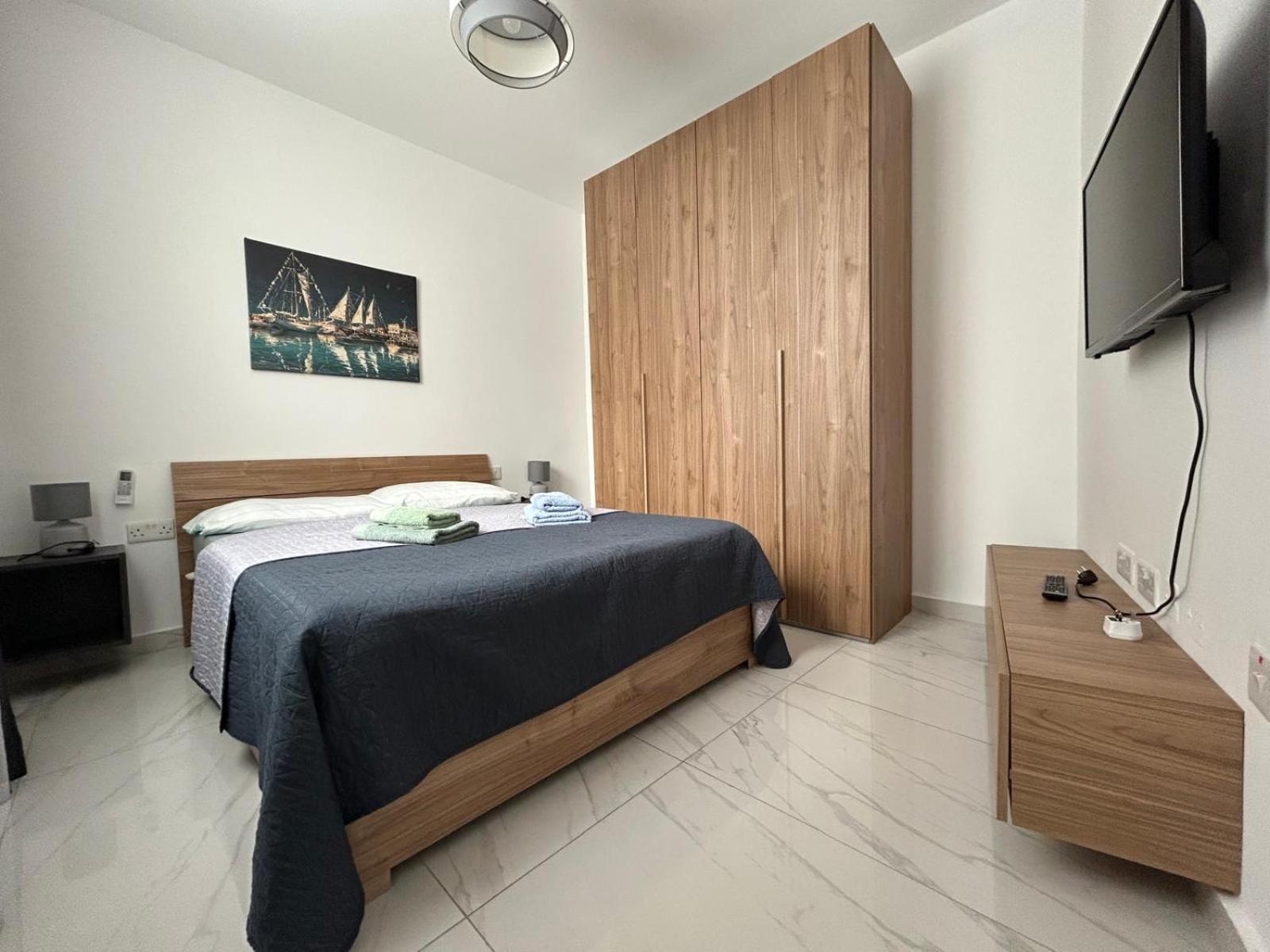 Exceptional 3-Bedroom Apartment, Sliema - Tigne Point! מראה חיצוני תמונה