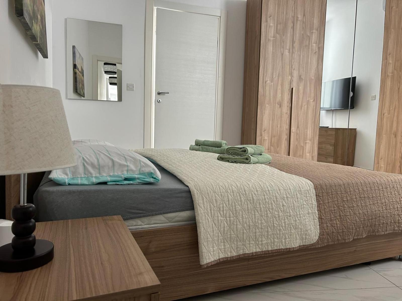 Exceptional 3-Bedroom Apartment, Sliema - Tigne Point! מראה חיצוני תמונה