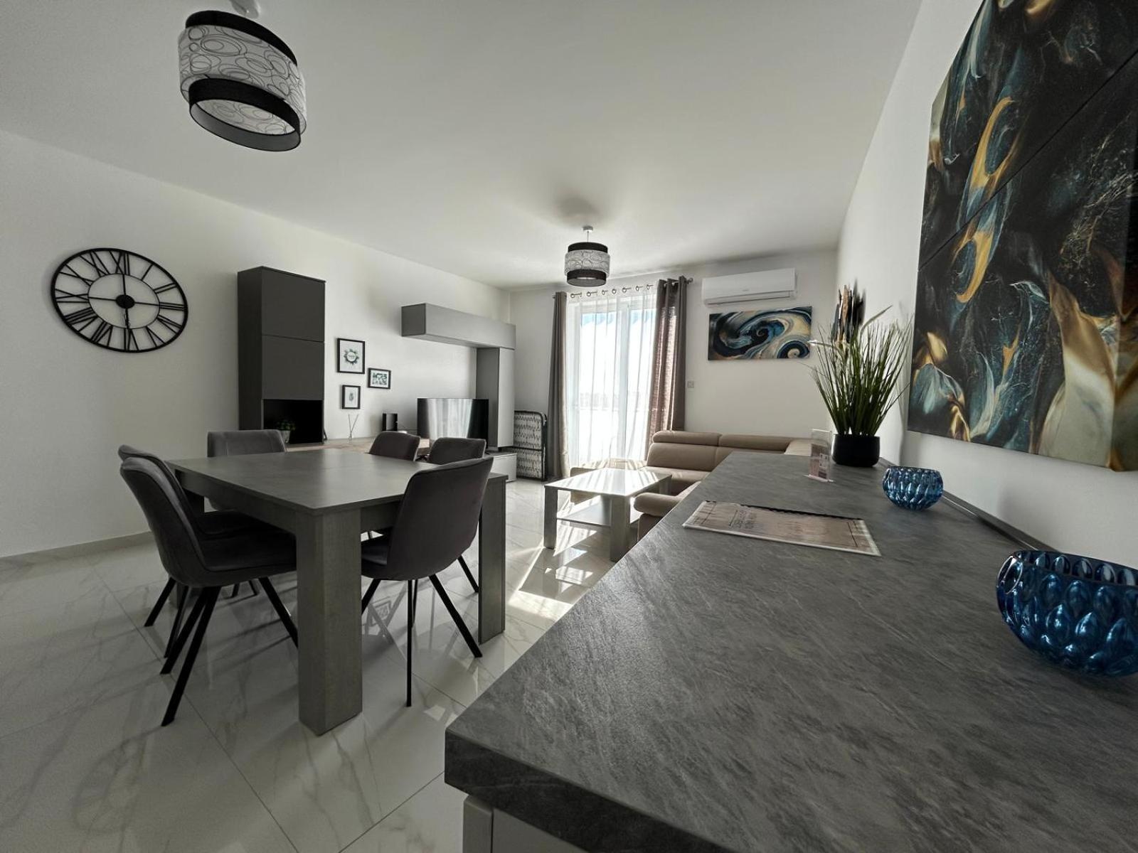 Exceptional 3-Bedroom Apartment, Sliema - Tigne Point! מראה חיצוני תמונה