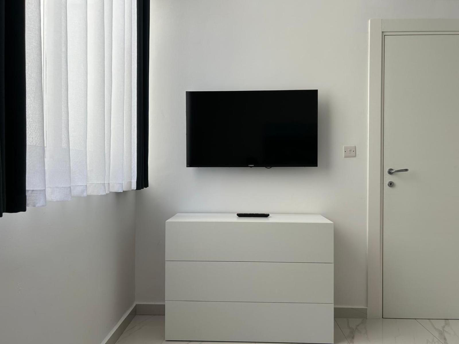 Exceptional 3-Bedroom Apartment, Sliema - Tigne Point! מראה חיצוני תמונה